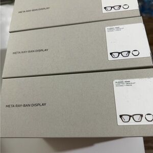 Ray-Ban Meta display with Neuro bracelet